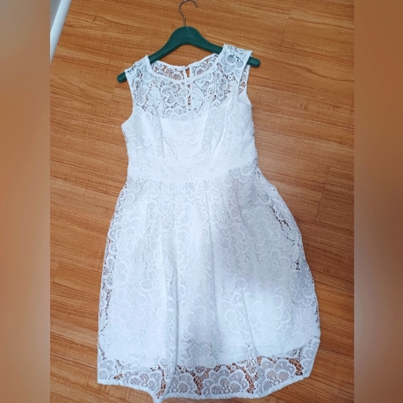 Sandra Darren women White Dress size 6 for all occasions - Picture 1 of 9